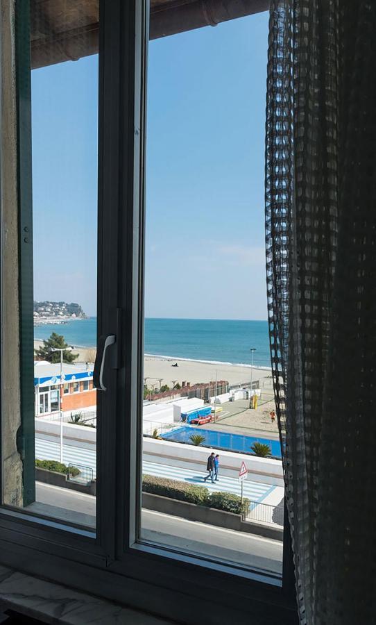 House By The Sea Apartment Albissola Marina Exterior photo